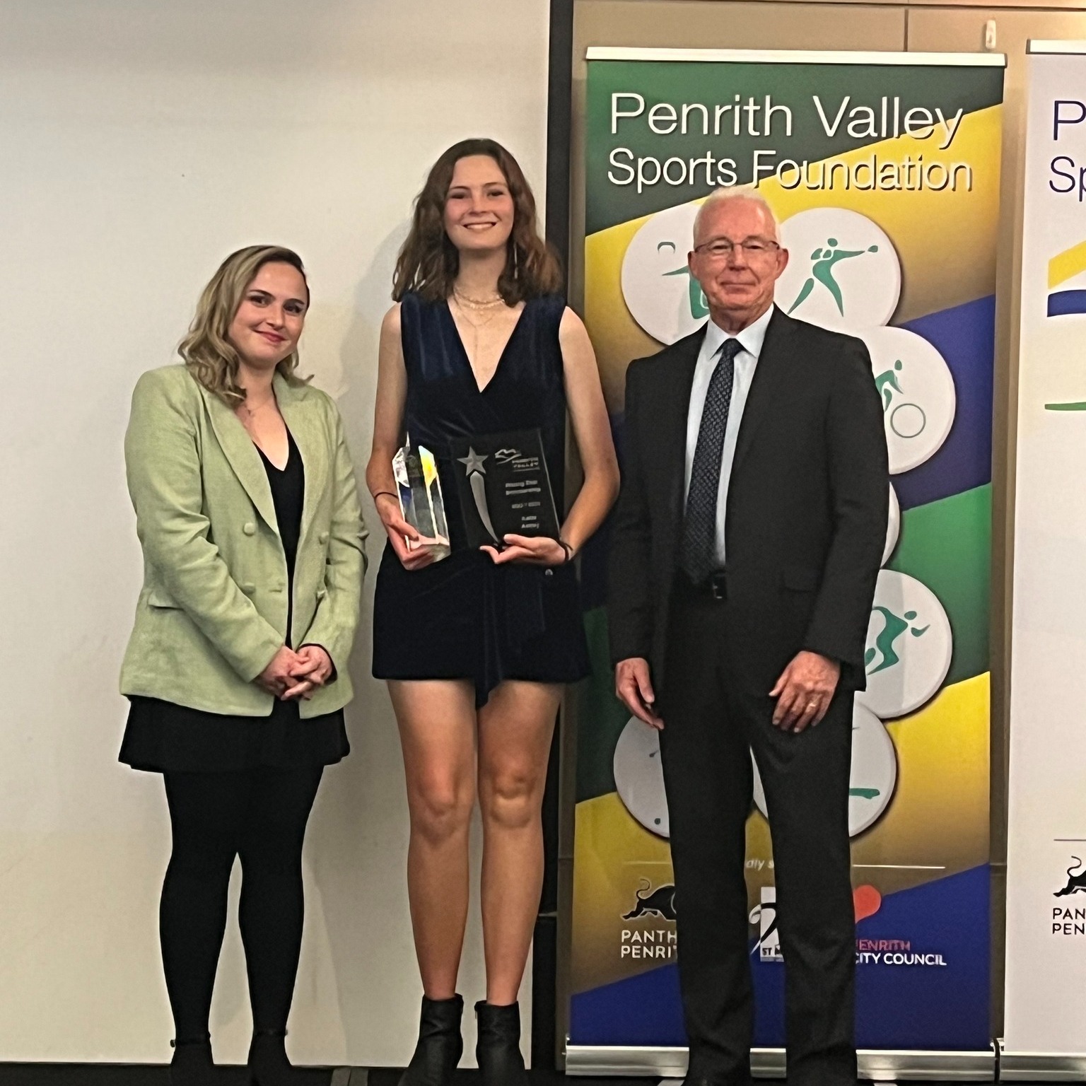 375299049 784275863706252 4430596402073993298 N